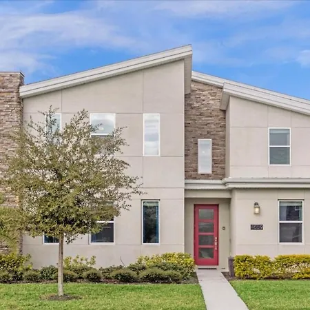 9 Bedrooms - 5 Bathrooms - Storey Lake 4559 Nl